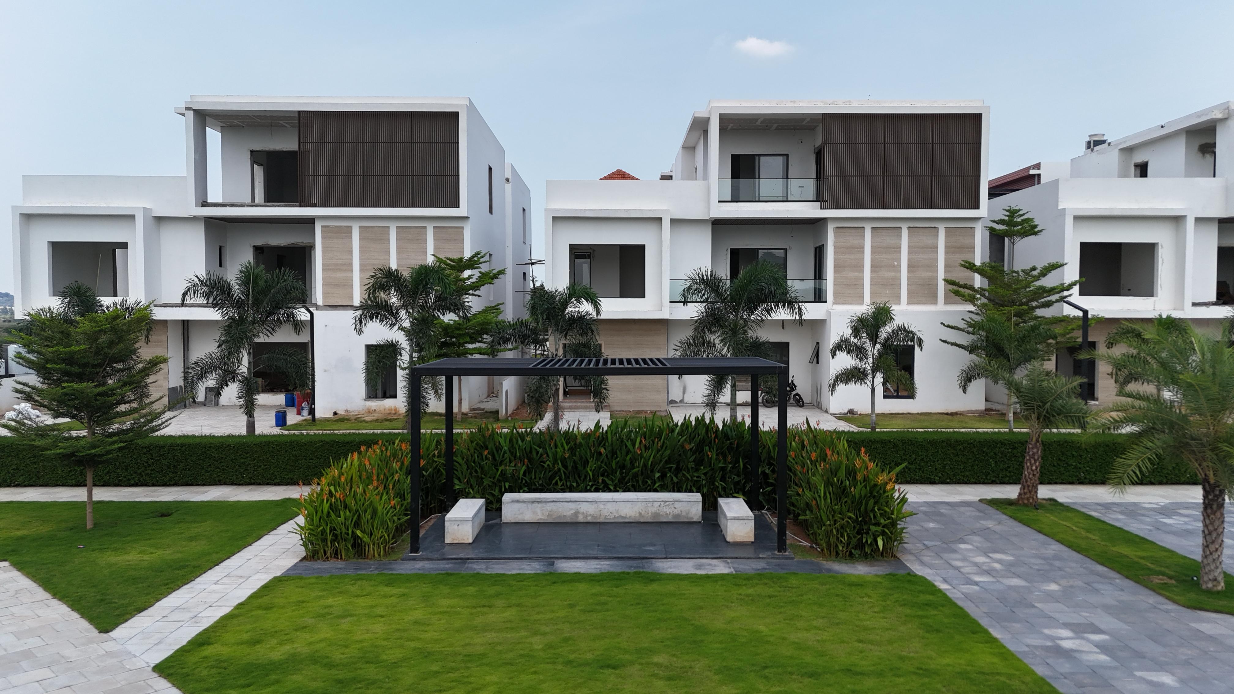 Exterior View 7